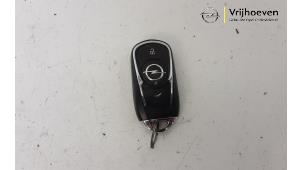 Used Key Opel Astra K Sports Tourer 1.6 CDTI 136 16V Price € 60,50 Inclusive VAT offered by Autodemontage Vrijhoeven B.V.