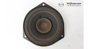 Used Speaker Opel Corsa E 1.2 16V Price € 15,00 Margin scheme offered by Autodemontage Vrijhoeven B.V.