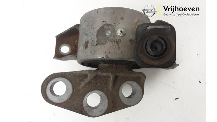 Usagé Support moteur Opel Corsa E 1.0 SIDI Turbo 12V Prix € 15,00 Règlement à la marge proposé par Autodemontage Vrijhoeven B.V.