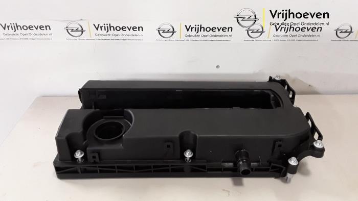 Ventildeckel van een Opel Insignia 1.8 16V Ecotec 2011