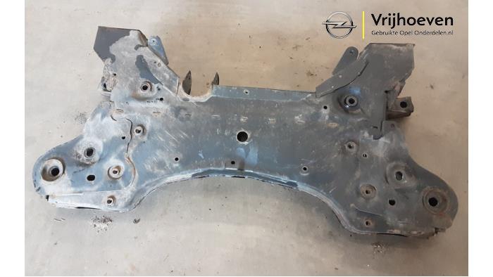 Subframe from a Opel Movano 2.3 CDTi 16V FWD 2015