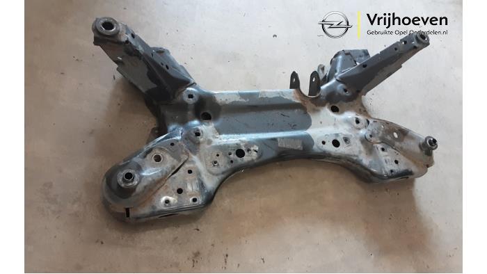 Subframe from a Opel Movano 2.3 CDTi 16V FWD 2015