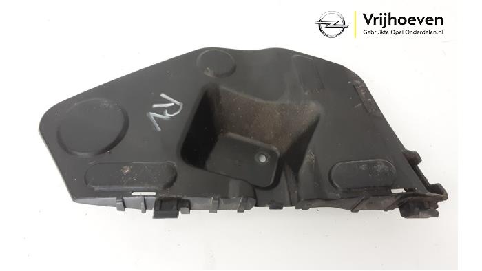 Front bumper bracket, right from a Opel Tigra Twin Top 1.4 16V 2007