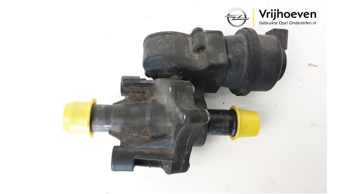 Gebrauchte Thermostat Opel Movano 2.3 CDTi 16V FWD Preis € 20,00 Mit Mehrwertsteuer angeboten von Autodemontage Vrijhoeven B.V.