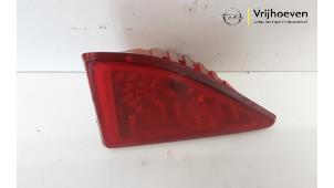Used Third brake light Opel Movano 2.3 CDTi 16V FWD Price € 30,25 Inclusive VAT offered by Autodemontage Vrijhoeven B.V.