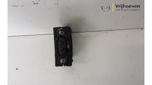 Used AIH headlight switch Opel Movano 2.3 CDTi 16V FWD Price € 15,00 Inclusive VAT offered by Autodemontage Vrijhoeven B.V.