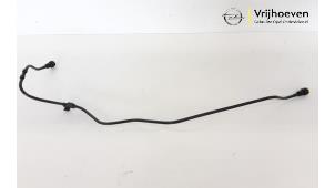 Used Fuel line Opel Movano 2.3 CDTi 16V FWD Price € 36,30 Inclusive VAT offered by Autodemontage Vrijhoeven B.V.