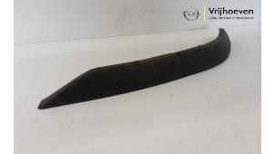 Used Spoiler front bumper Opel Tigra Twin Top 1.4 16V Price € 10,00 Margin scheme offered by Autodemontage Vrijhoeven B.V.
