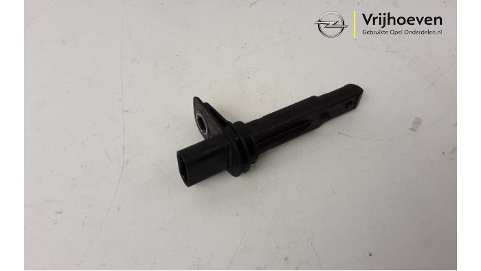 Vevaxelsensor från en Opel Astra K Sports Tourer 1.2 Turbo 12V 2020