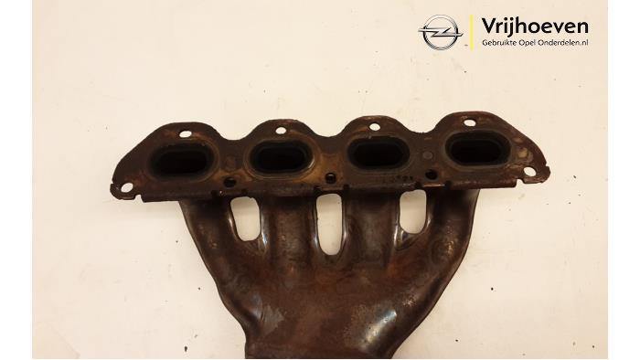 Exhaust manifold + catalyst from a Opel Astra H Twin Top (L67) 1.8 16V 2009