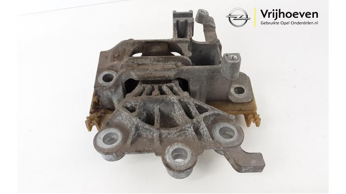 Used Engine mount Opel Astra K Sports Tourer 1.2 Turbo 12V Price € 30,00 Margin scheme offered by Autodemontage Vrijhoeven B.V.