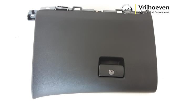 Gebrauchte Handschuhfach Opel Cascada 1.6 Turbo 16V Preis € 50,00 Margenregelung angeboten von Autodemontage Vrijhoeven B.V.