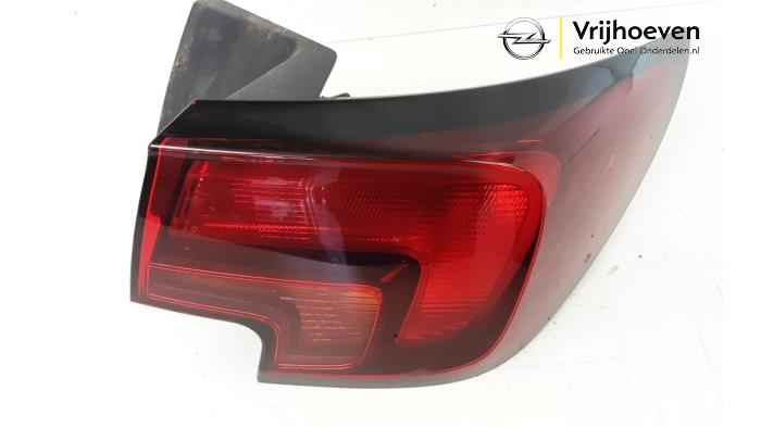Tylne swiatlo pozycyjne prawe z Opel Astra K 1.0 Turbo 12V 2016