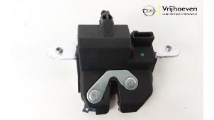 Used Tailgate lock mechanism Opel Astra K 1.0 Turbo 12V Price € 20,00 Margin scheme offered by Autodemontage Vrijhoeven B.V.