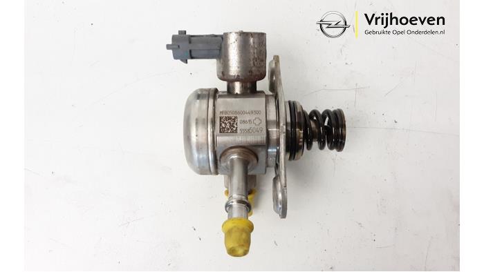 Mechaniczna pompa paliwa z Opel Cascada 1.6 Turbo 16V 2015