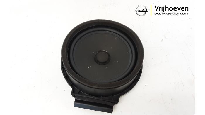 Speaker from a Opel Meriva 1.3 CDTI 16V 2013