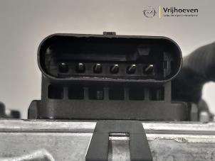 Nox sensor from a Opel Insignia Sports Tourer 2.0 CDTI 16V 2018