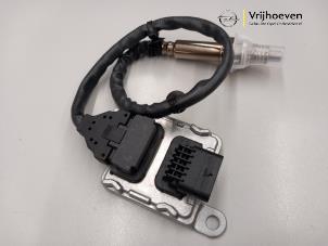 Nox sensor from a Opel Insignia Sports Tourer 2.0 CDTI 16V 2018