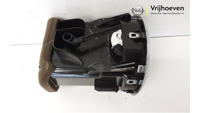 Rejilla de aire de salpicadero de un Opel Meriva 1.4 Turbo 16V ecoFLEX 2011