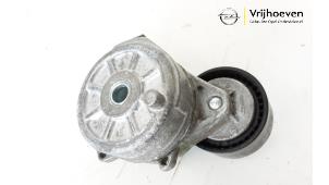 Spanrolle multiriem van een Opel Corsa F (UB/UH/UP) 1.2 Turbo 12V 100 2020