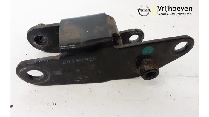 Used Engine mount Opel Corsa F (UB/UH/UP) 1.2 Turbo 12V 100 Price € 20,00 Margin scheme offered by Autodemontage Vrijhoeven B.V.