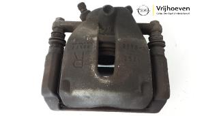 Used Front brake calliper, right Opel Agila (B) 1.2 16V Price € 35,00 Margin scheme offered by Autodemontage Vrijhoeven B.V.