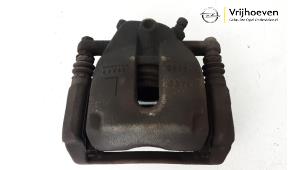 Used Front brake calliper, left Opel Agila (B) 1.2 16V Price € 30,00 Margin scheme offered by Autodemontage Vrijhoeven B.V.