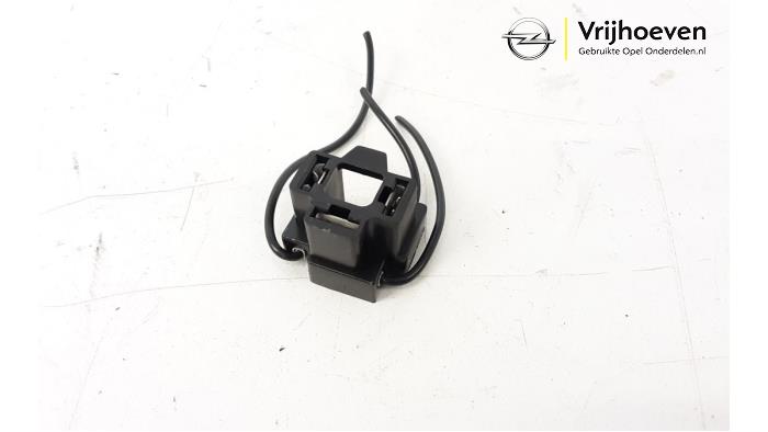 Gebrauchte Scheinwerfer Fitting Opel Agila (B) 1.0 12V Preis € 15,00 Margenregelung angeboten von Autodemontage Vrijhoeven B.V.