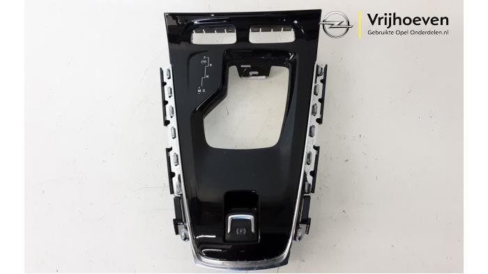 Pieza de salpicadero de un Vauxhall Grandland/Grandland X 1.5 CDTI 2020