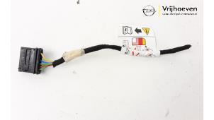 Used Plug Opel Corsa F (UB/UH/UP) 1.2 Turbo 12V 130 Price € 30,00 Margin scheme offered by Autodemontage Vrijhoeven B.V.