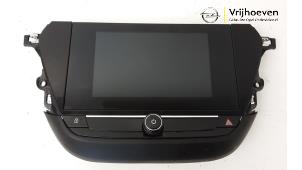 Usados Controlador de pantalla multimedia Opel Corsa F (UB/UH/UP) 1.2 12V 75 Precio € 300,00 Norma de margen ofrecido por Autodemontage Vrijhoeven B.V.