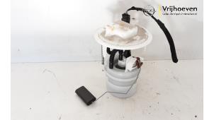 Used Electric fuel pump Opel Corsa F (UB/UP) 1.2 12V 75 Price € 100,00 Margin scheme offered by Autodemontage Vrijhoeven B.V.