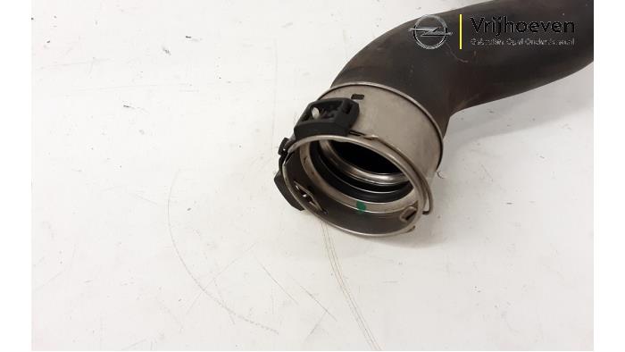 Intercooler hose from a Opel Meriva 1.4 Turbo 16V Ecotec 2012