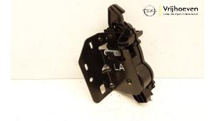 Used Boot lid lock mechanism Opel Tigra Twin Top 1.4 16V Price € 200,00 Margin scheme offered by Autodemontage Vrijhoeven B.V.