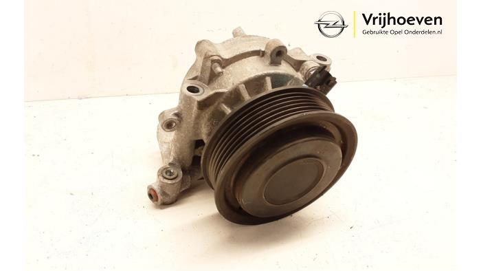 Begagnade Vattenpump Opel Astra K 1.6 CDTI 110 16V Pris € 100,00 Marginaltabell erbjuds av Autodemontage Vrijhoeven B.V.