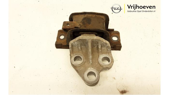 Gebrauchte Motorlager Opel Corsa E 1.6 OPC Turbo 16V Preis € 20,00 Margenregelung angeboten von Autodemontage Vrijhoeven B.V.