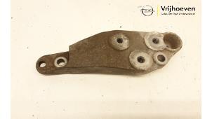 Used Gearbox mount Opel Corsa E 1.6 OPC Turbo 16V Price € 15,00 Margin scheme offered by Autodemontage Vrijhoeven B.V.