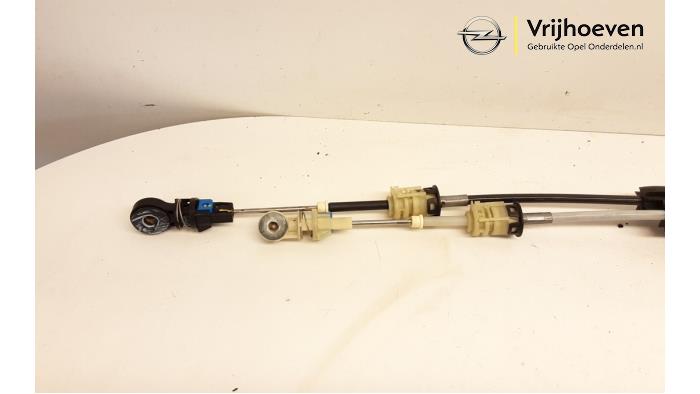 Cable de cambio de caja de cambios de un Opel Zafira Tourer (P12) 1.4 Turbo 16V Ecotec 2015