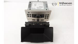 Used Radio CD player Opel Astra H Twin Top (L67) 1.6 16V Price € 75,00 Margin scheme offered by Autodemontage Vrijhoeven B.V.