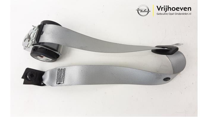 Rear seatbelt, centre Opel Corsa D 1.4 16V Twinport - 13153280 GM