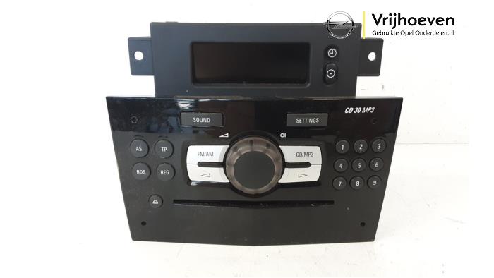 Używane Modul radiowy Opel Corsa D 1.4 16V Twinport Cena € 75,00 Procedura marży oferowane przez Autodemontage Vrijhoeven B.V.