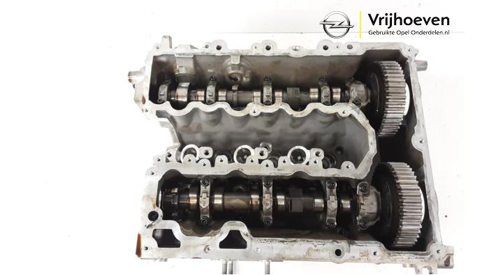 Cylinder head Opel Astra K Sports Tourer 1.2 Turbo 12V
