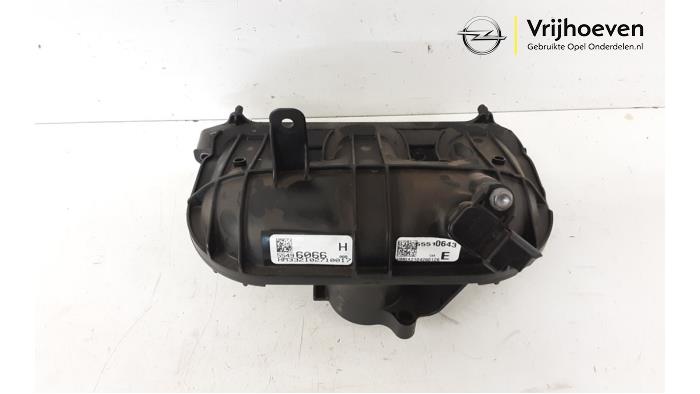 Używane Kolektor dolotowy Opel Astra K Sports Tourer 1.2 Turbo 12V Cena € 75,00 Procedura marży oferowane przez Autodemontage Vrijhoeven B.V.