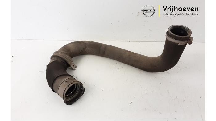 Gebrauchte Intercooler Schlauch Opel Corsa D 1.6i OPC 16V Turbo Preis € 125,00 Margenregelung angeboten von Autodemontage Vrijhoeven B.V.