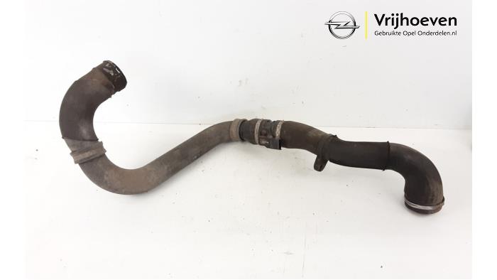 Gebrauchte Intercooler Schlauch Opel Corsa D 1.6i OPC 16V Turbo Preis € 100,00 Margenregelung angeboten von Autodemontage Vrijhoeven B.V.