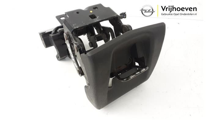Tailgate lock mechanism from a Opel Astra H Twin Top (L67) 1.8 16V 2007