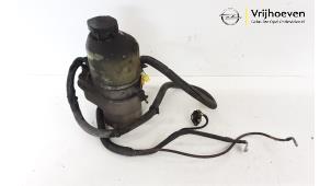 Used Power steering pump Opel Astra H Twin Top (L67) 1.6 16V Price € 50,00 Margin scheme offered by Autodemontage Vrijhoeven B.V.