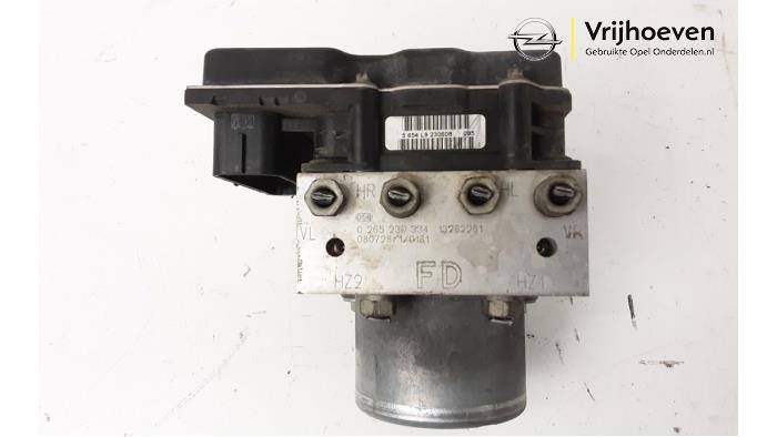 Begagnade ABS-pump Opel Corsa D 1.6i OPC 16V Turbo Pris € 250,00 Marginaltabell erbjuds av Autodemontage Vrijhoeven B.V.