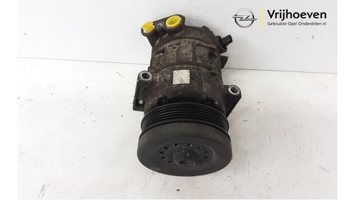 Air conditioning pump from a Opel Corsa D 1.2 16V 2006