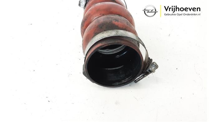 Intercooler hose from a Opel Crossland/Crossland X 1.5 CDTI 100 2020
